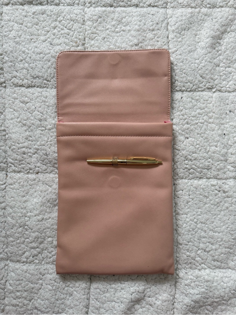 Chapters Blush Pink Leatherette Book & Document Sleeve (Includes Gold Pen) - Picture 2 of 6